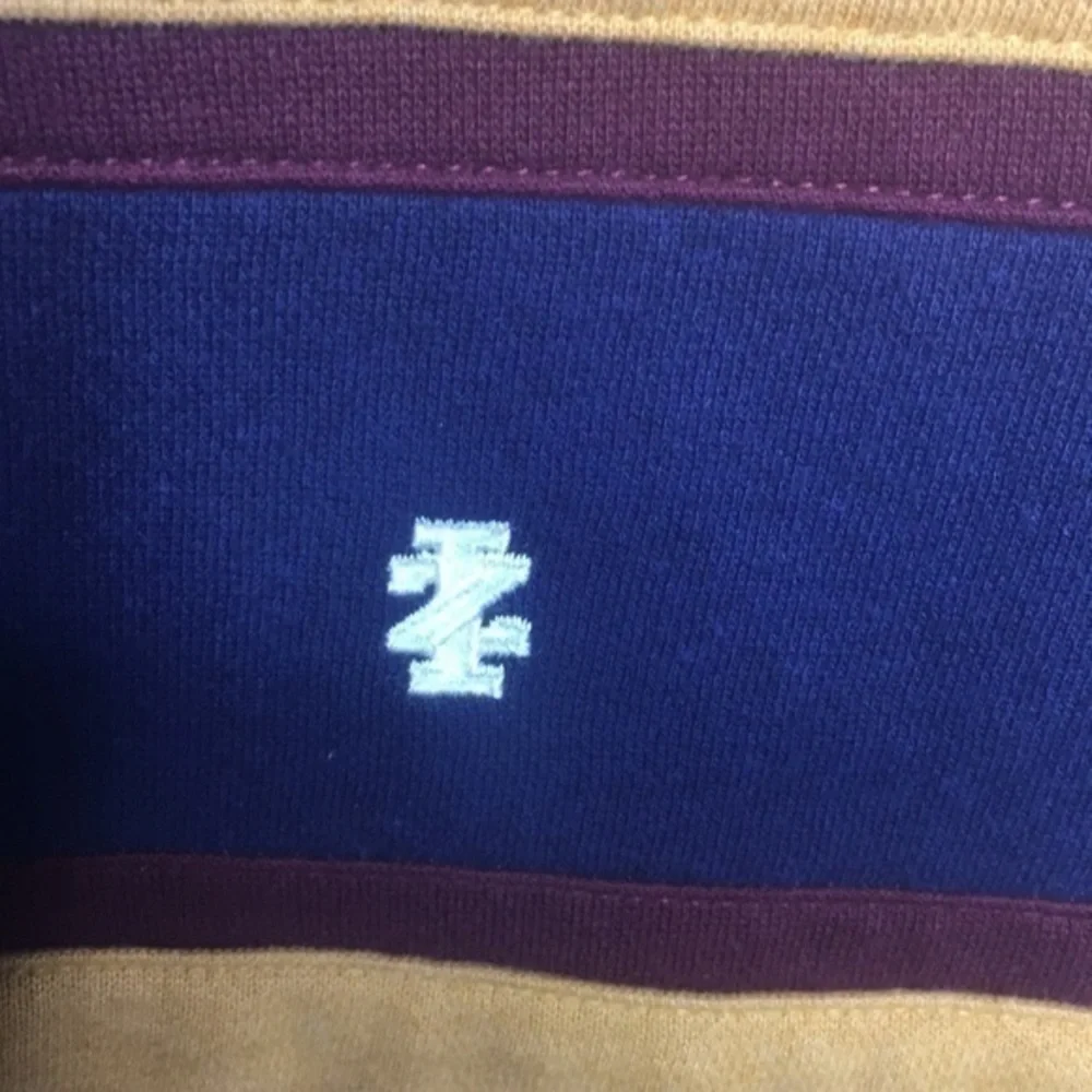 IZOD fleece colorblock crewneck pullover shirt